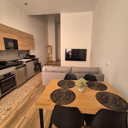 Portobeach Valencia Suites Exteriör bild