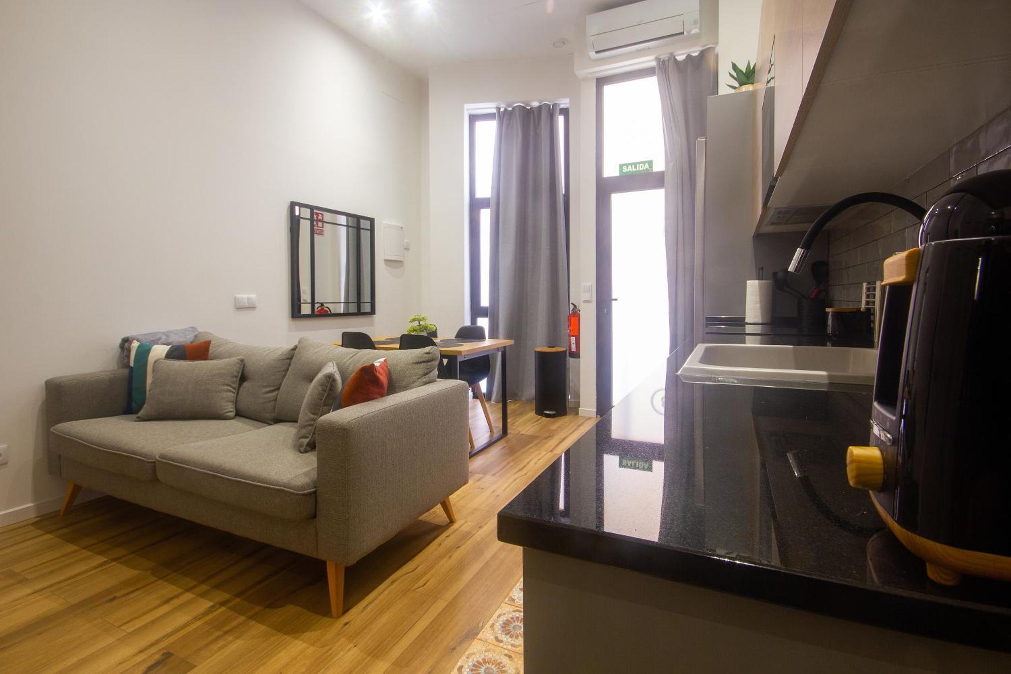 Portobeach Valencia Suites Exteriör bild