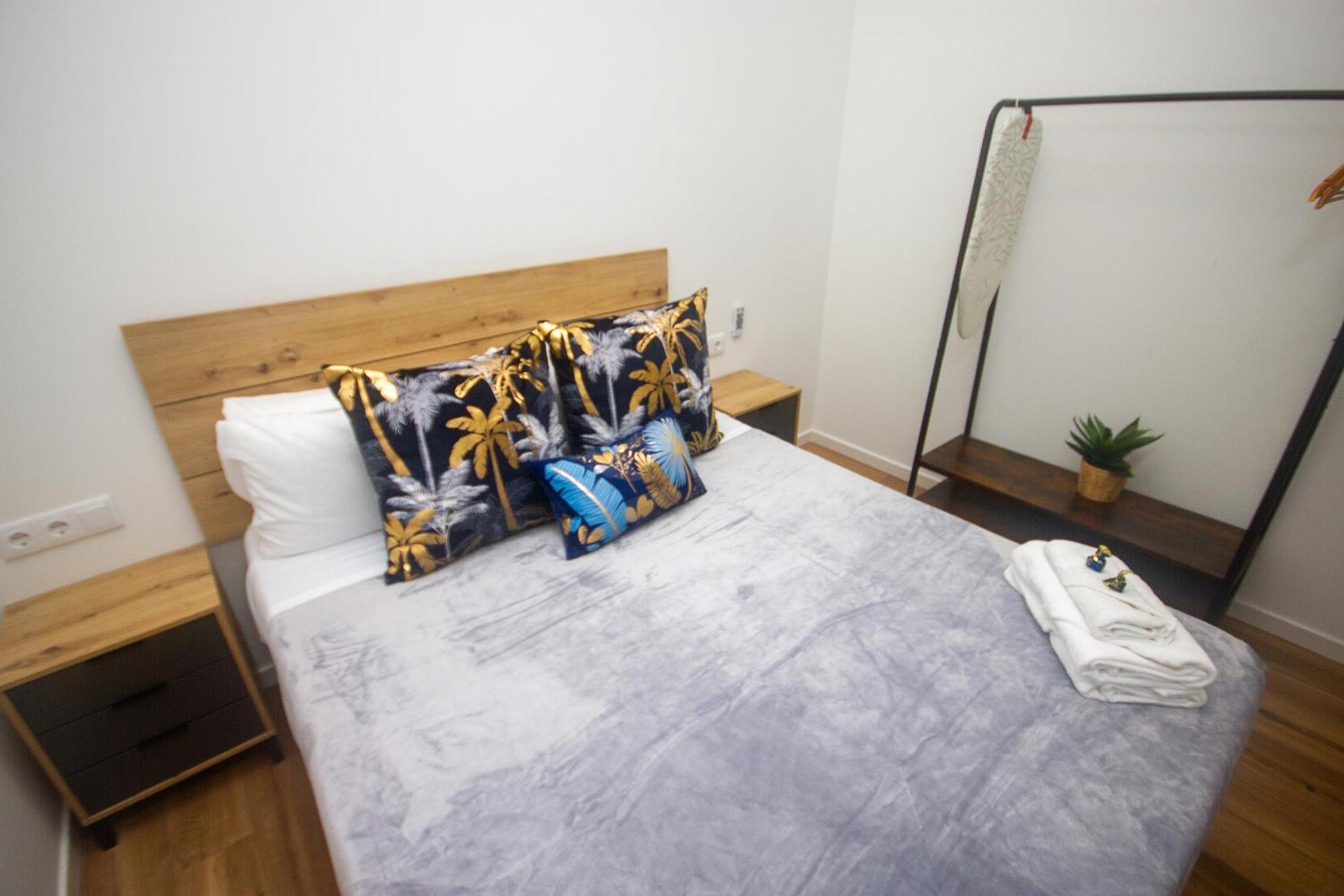 Portobeach Valencia Suites Exteriör bild