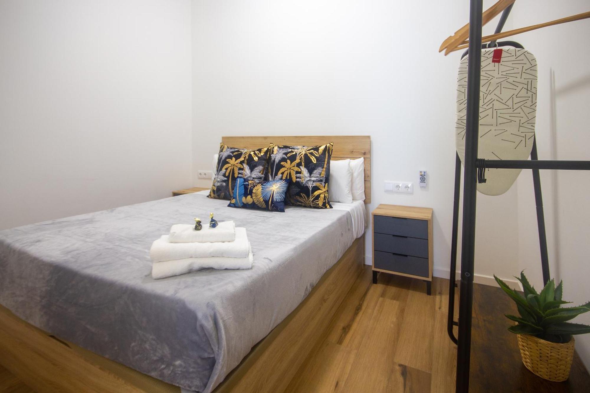Portobeach Valencia Suites Exteriör bild